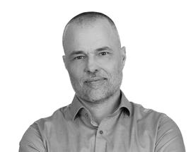 Jeffrey Lewis, Senior hydrogeolog